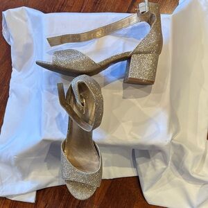 Dream Pairs Gold Glitter Block Heel Sandals